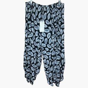Chalet et ceci Bamboo blend Flowing Stretch Waist Crinkled Leg Pants